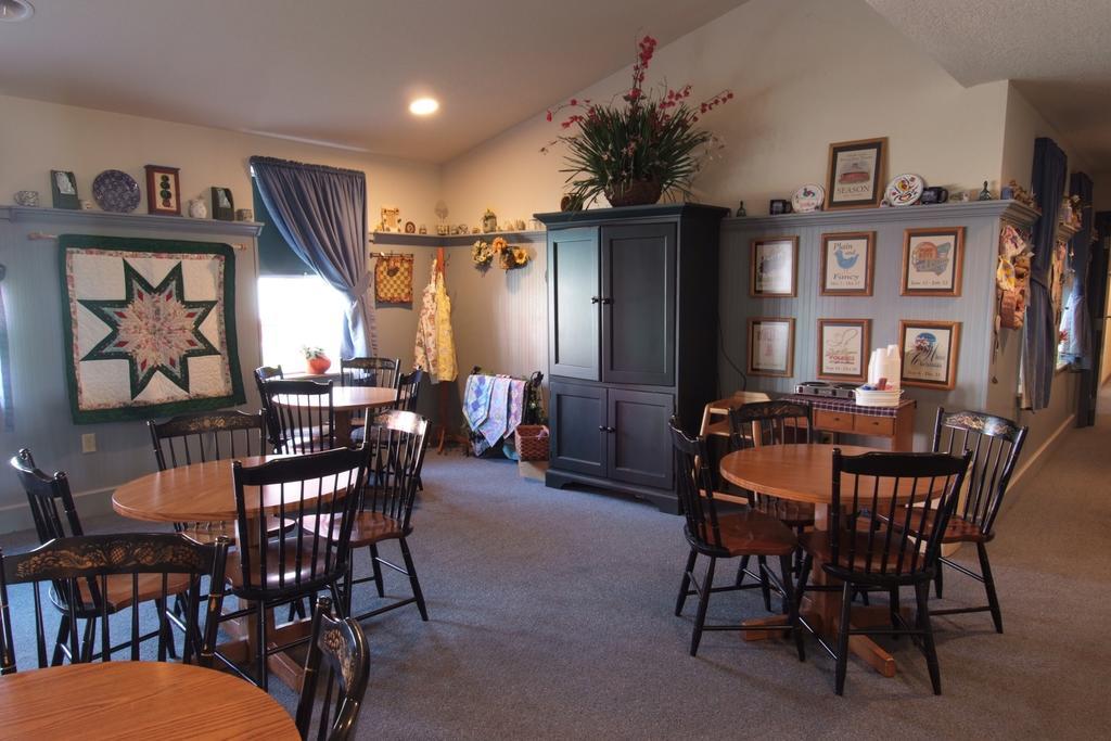 Countryside Inn Nappanee Exterior foto