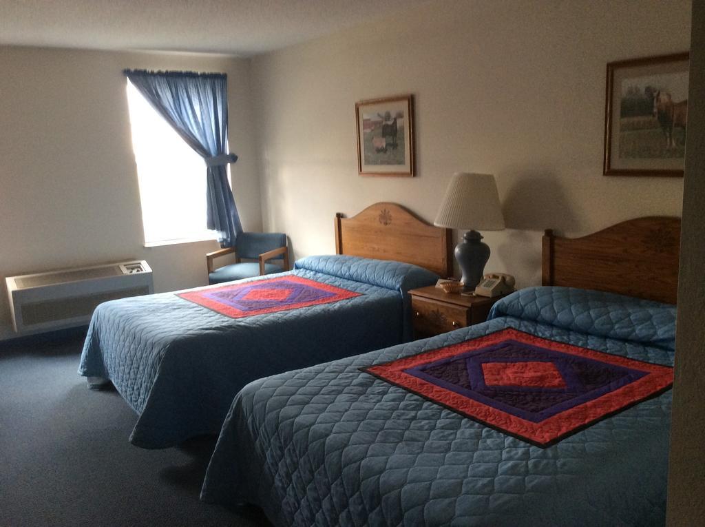 Countryside Inn Nappanee Habitación foto